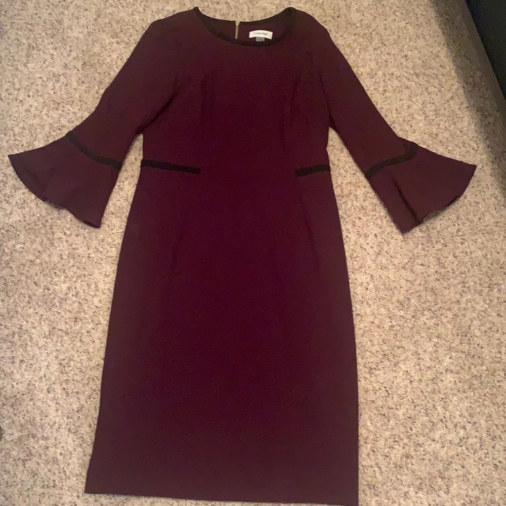 Calvin Klein size 8 mid length sleeves dress